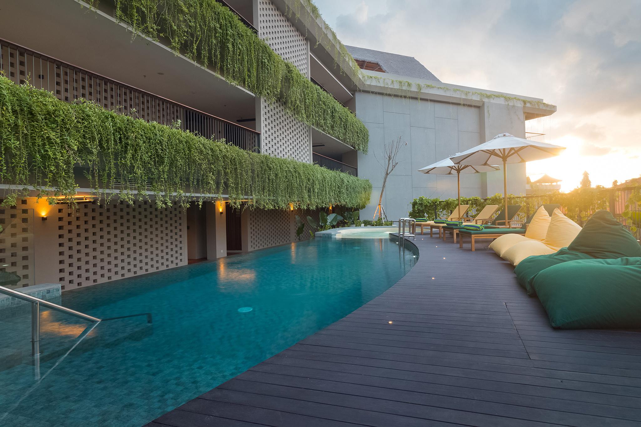 Beachwalk Apartment *