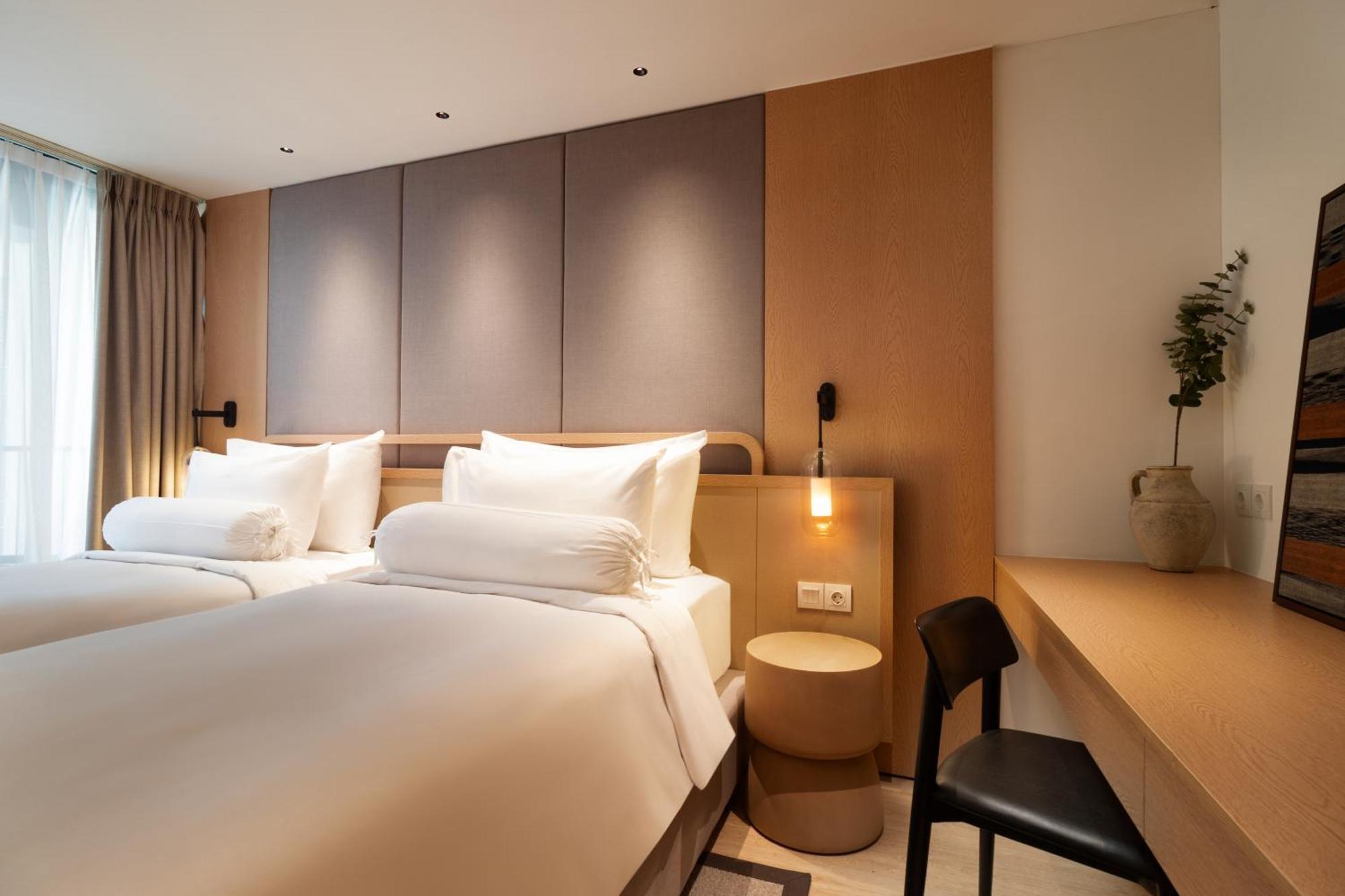 Beachwalk Apartment *